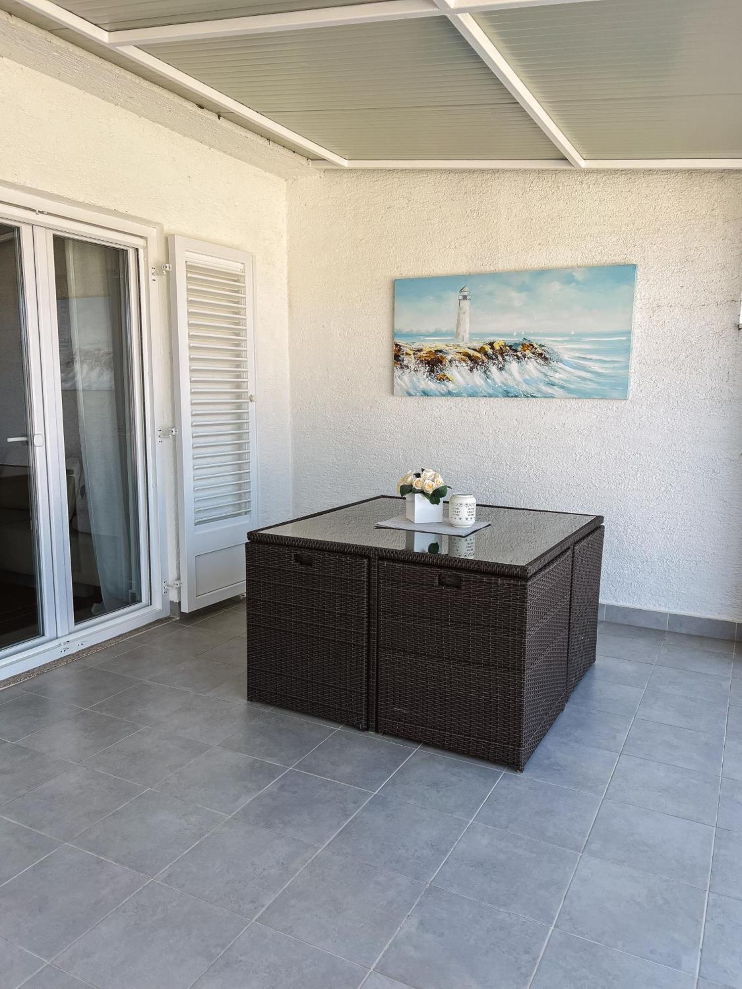 Modern Apartment In The Heart Of Njivice Luaran gambar