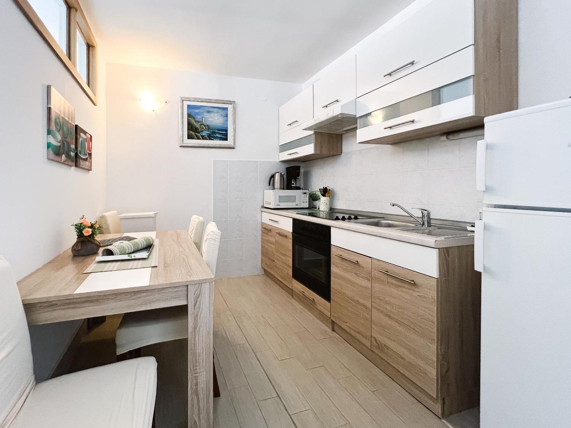 Modern Apartment In The Heart Of Njivice Luaran gambar