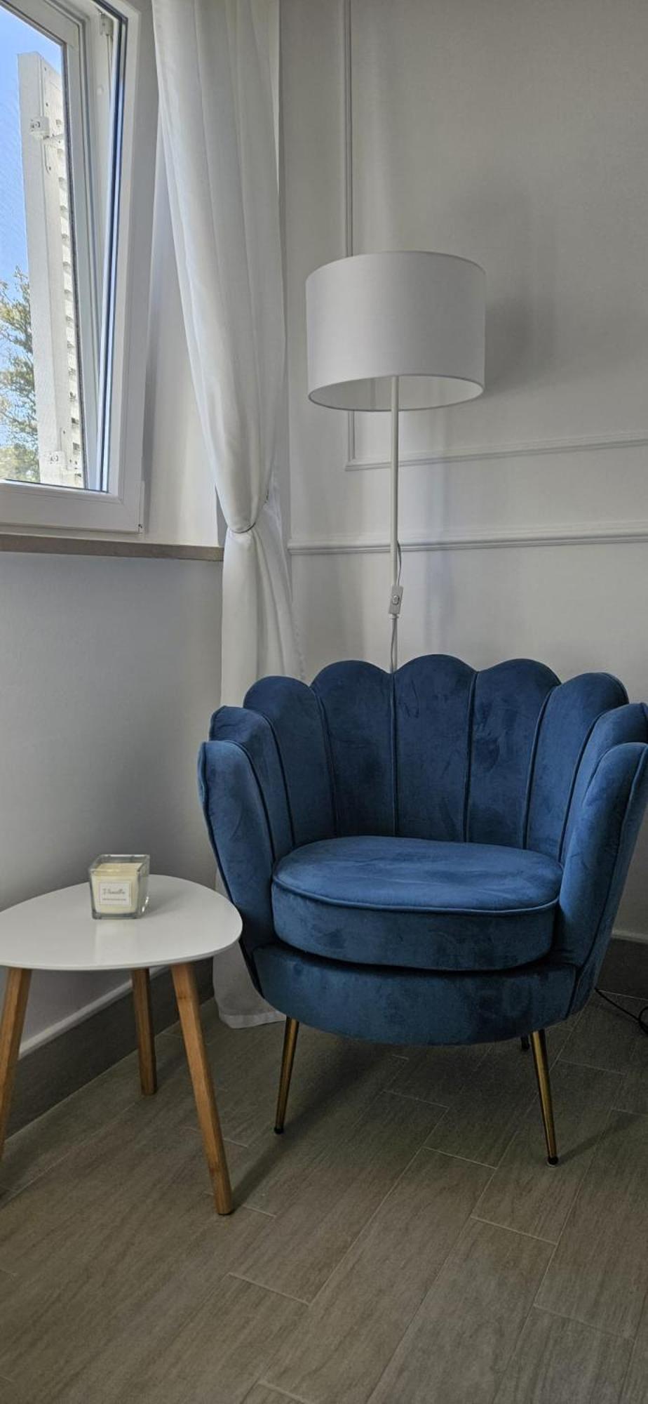 Modern Apartment In The Heart Of Njivice Bilik gambar
